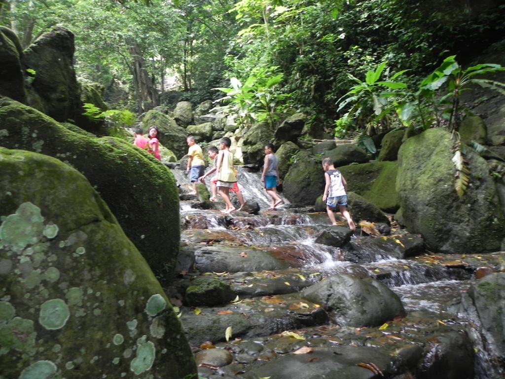 gioi-thieu-thien-son-suoi-nga (2)