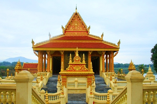 cho-thue-xe-di-lang-van-hoa-cac-dan-toc-viet-nam-gia re-ha-noi (7)