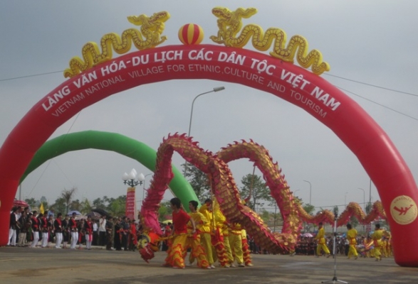 den-lang-van-hoa-cac-dan-toc-tim-hieu-ban-sac-54-dan-toc-viet-nam (2)