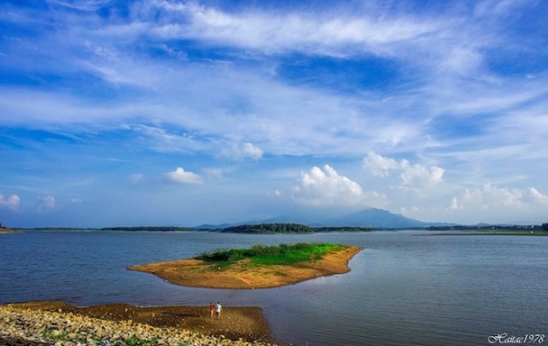 du-lich-ho-suoi-hai-trai-nghiem-su-thu-vi-voi-nhung-bai-tam-dep (2)