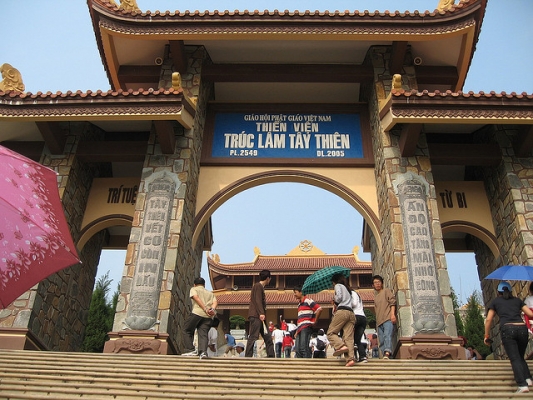 du-lich-tay-thien-diem-den-thu-vi-gan-ha-noi (1)