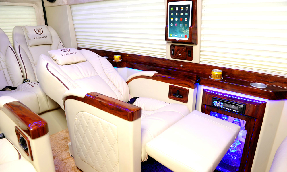 dcar-limousine-ford