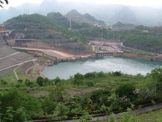kinh-nghiem-du-lich-thuy-dien-song-da-hoa-binh-gia-re