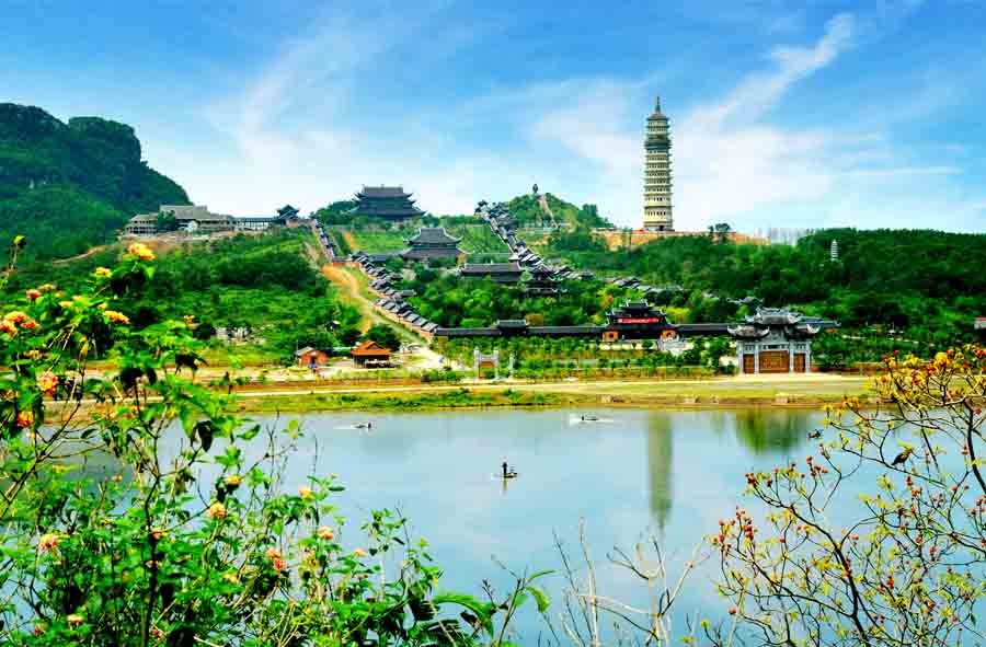 kinh-nghiem-du-lich-chua-bai-dinh-ninh-binh-2