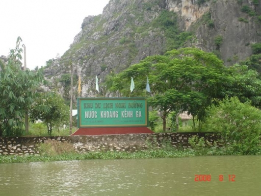 tim-hieu-thong-tin-du-lich-suoi-nuoc-nong-kenh-ga-ninh-binh-11