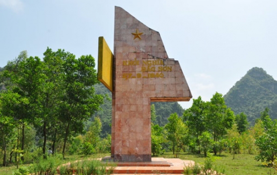 cho-thue-xe-di-lang-du-lich-quynh-son-bac-son-lang-son